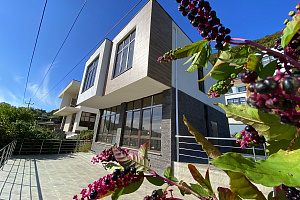 Дом с красивым видом на горы