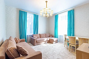 Трёхкомнатная квартира в центре