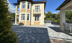 Дом с видом на море