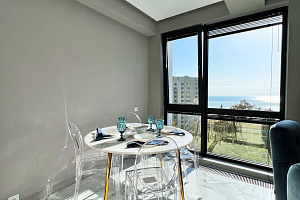 Квартира с классным видом на море.