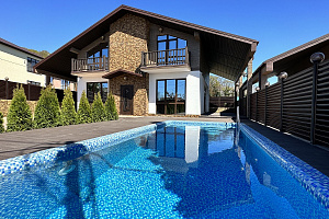 Новый дом с бассейном