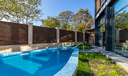 Дом с ремонтом в горах