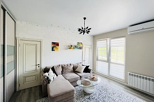 Трехкомнатная квартира в доме клубного типа в...