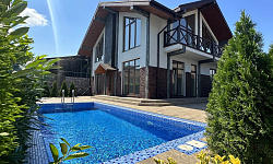 Дом в стиле Шале