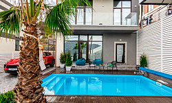 Лучший по качеству и по ремонту, дом в центра...