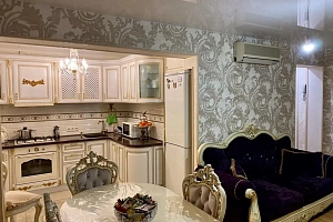 Продается 2-комнатная квартира в центре