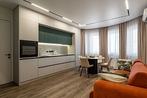 Трехкомнатная квартира с видом на море и горы