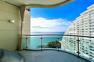 Квартира на первой береговой линии с дизайнер...