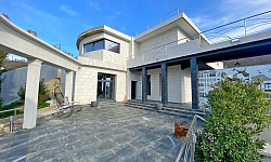 Элитная загородная вилла