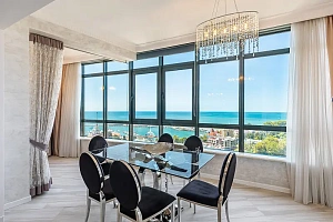 Продаю квартиру с отличным ремонтом в Центре ...