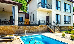 Шикарный дом в центре города