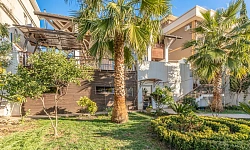 Дом на берегу моря