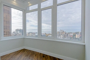 Продается видовая 3-комнатная квартира в 5-ти...