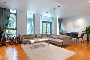 Просторная квартира с видом на море на равнин...