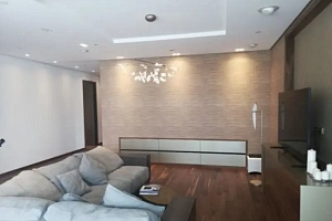 Продам 5-и комн.квартиру в центре Сочи у Моря...