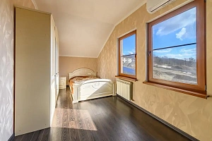 Дом с ремонтом и мебелью 