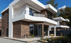 Шикарный дом с видом на реку