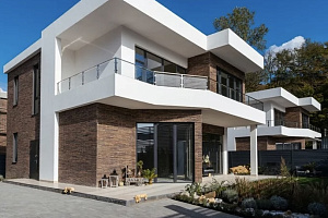 Шикарный дом с видом на реку