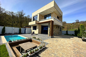 Дом с ремонтом и мебелью