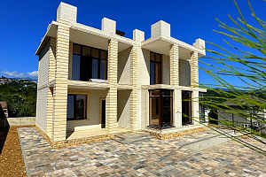 Дом с краивым видом