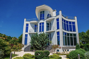 Вилла с видом на море